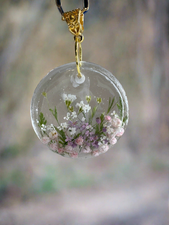 A Garden in a Pendant design