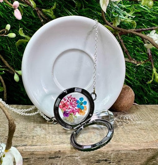 Flower Locket that can be filled with memories