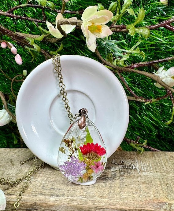 Garden Flower Pendant in Resin