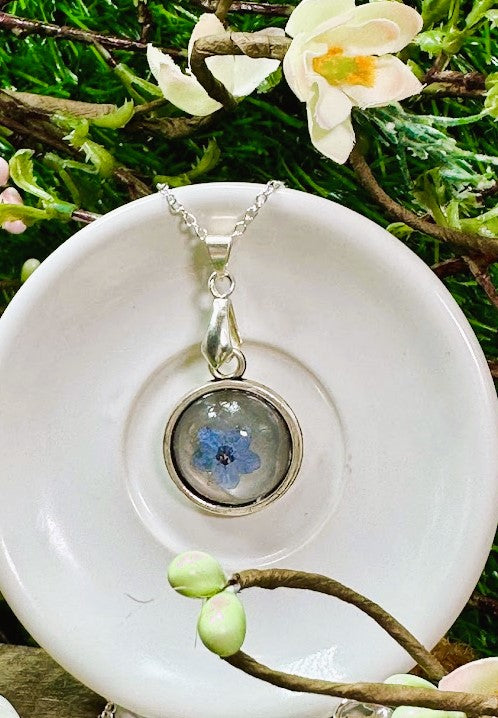 Single "Forget Me Not" Pendant in antique silver setting