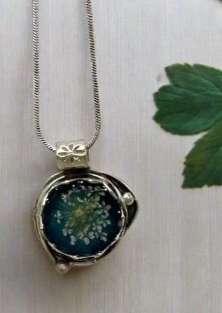 Black and Silver Antique Pendant with Queen Anns Lace
