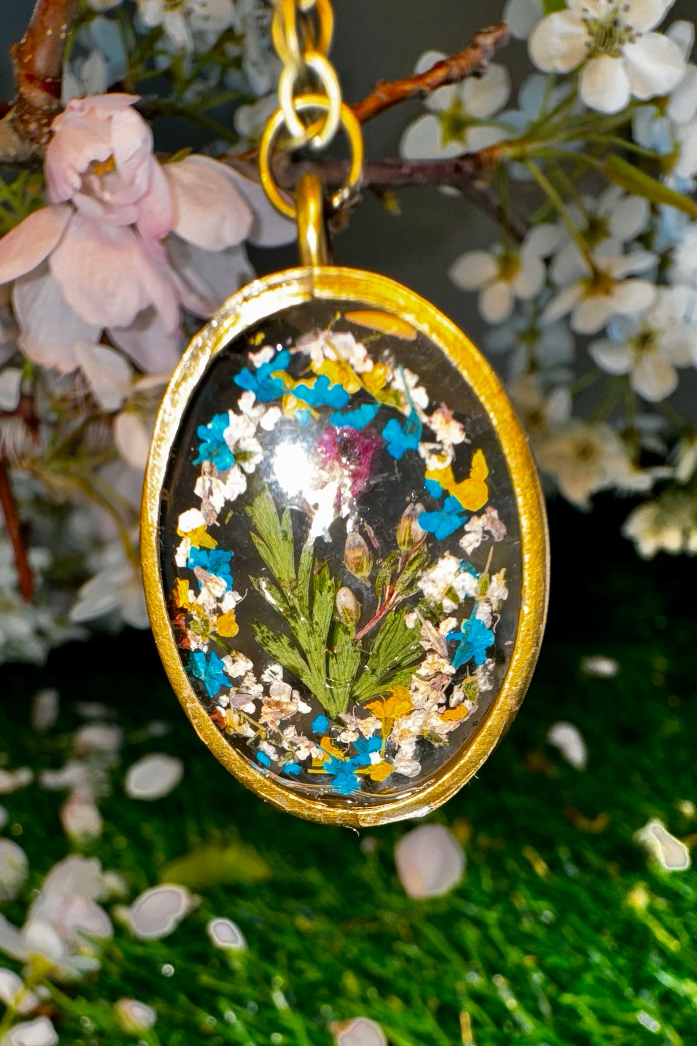 Beautiful Two Sided Pendant with Tiny Wreath Flowers