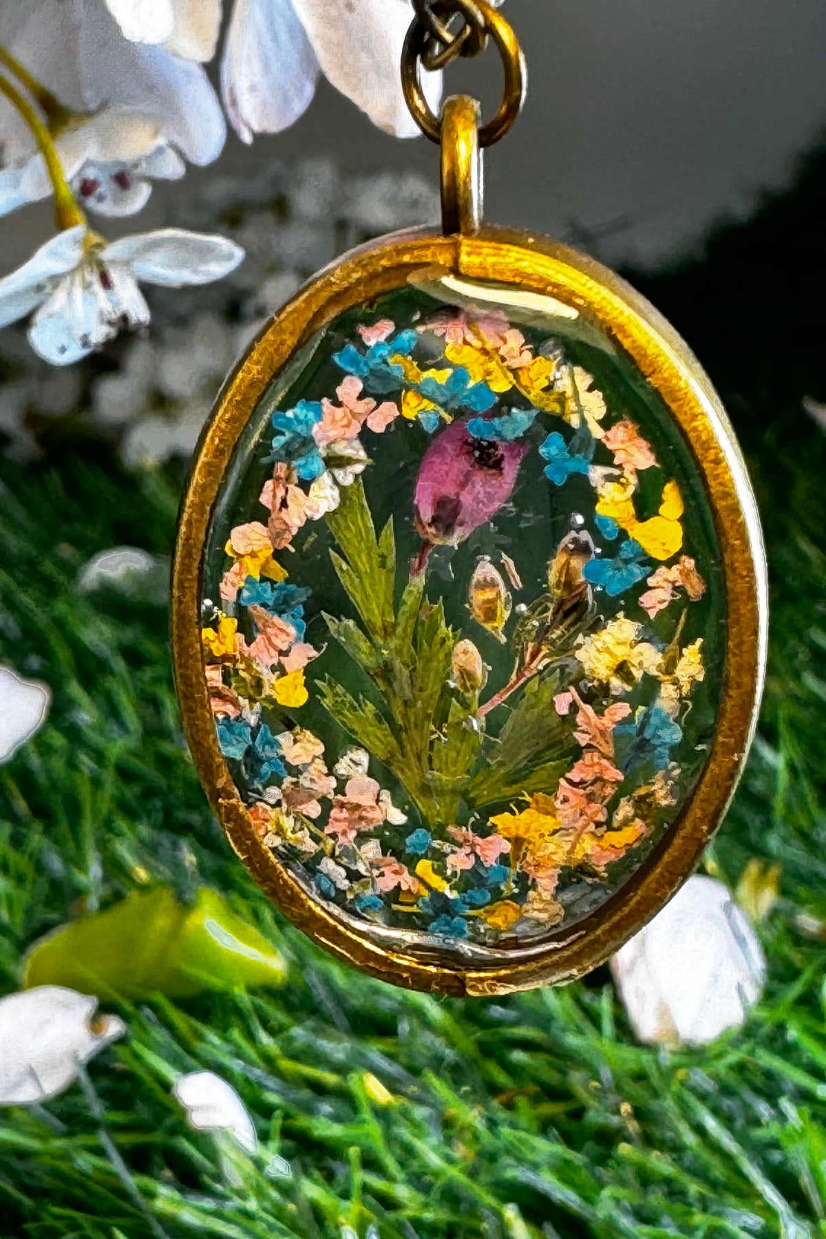 Beautiful Two Sided Pendant with Tiny Wreath Flowers